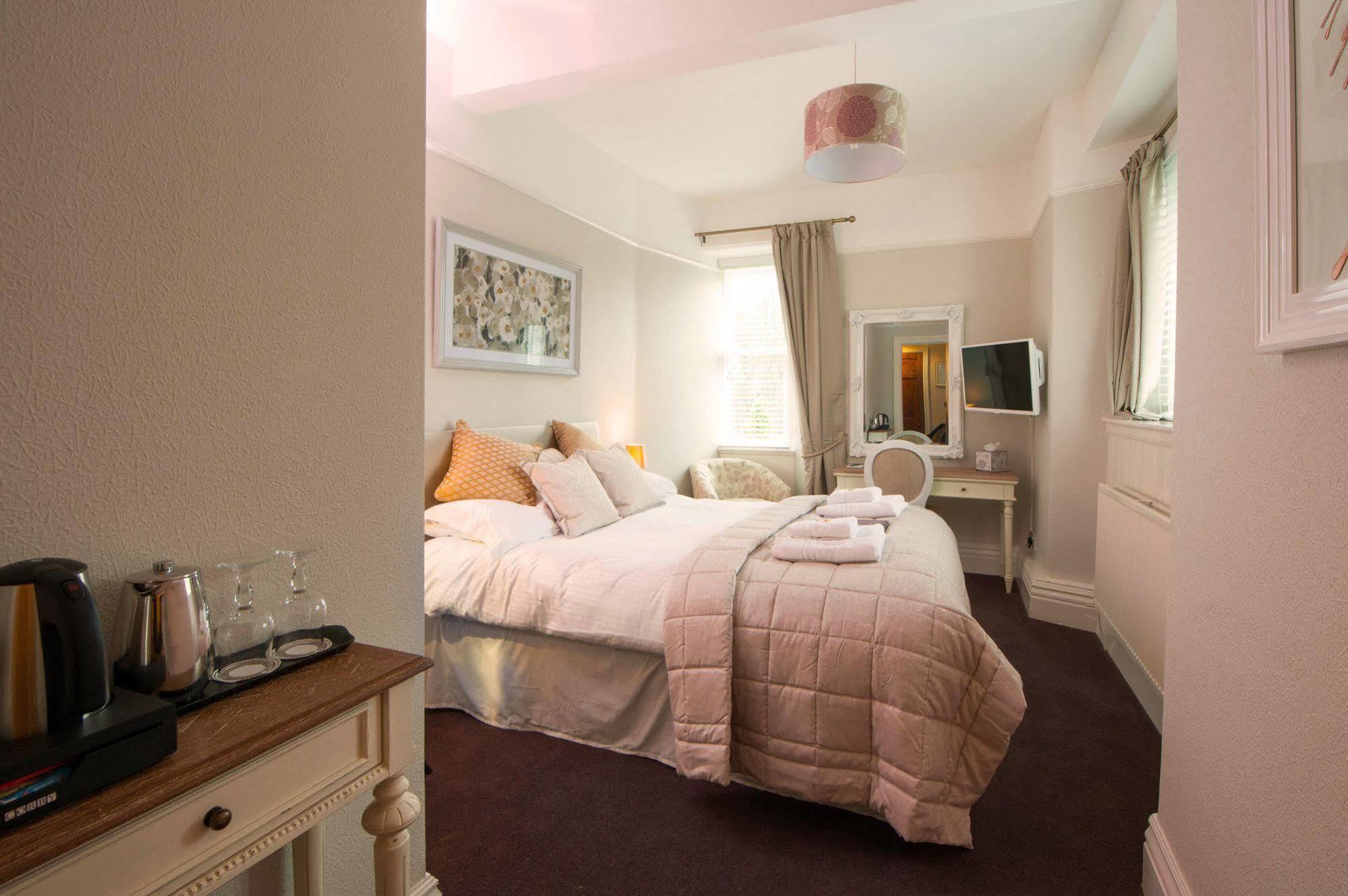 Chestnuts (adults Only) 4* Windermere